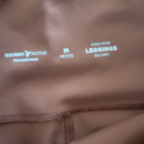OLD navy High-Waisted PowerPress Cargo 7/8-Length Leggings Size MP - Picture 10 of 10